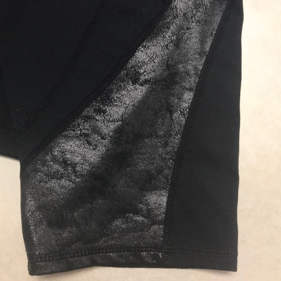 Fabletics Navassa Crop - Picture 7 of 7